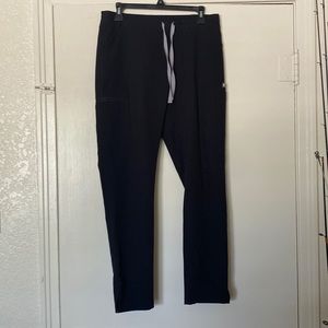 Small/reg black yola FIGS scrub pant